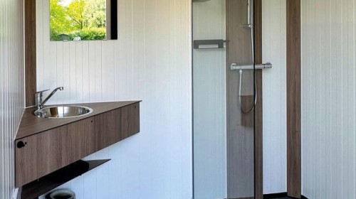 roomplus-webbeeld-2024-sanitair-unit-royal5-676.jpg